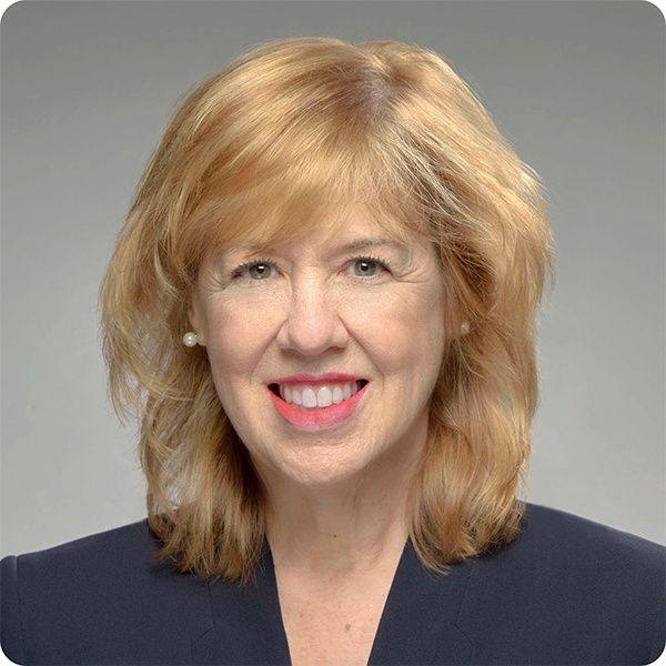 Karen Valihura Headshot