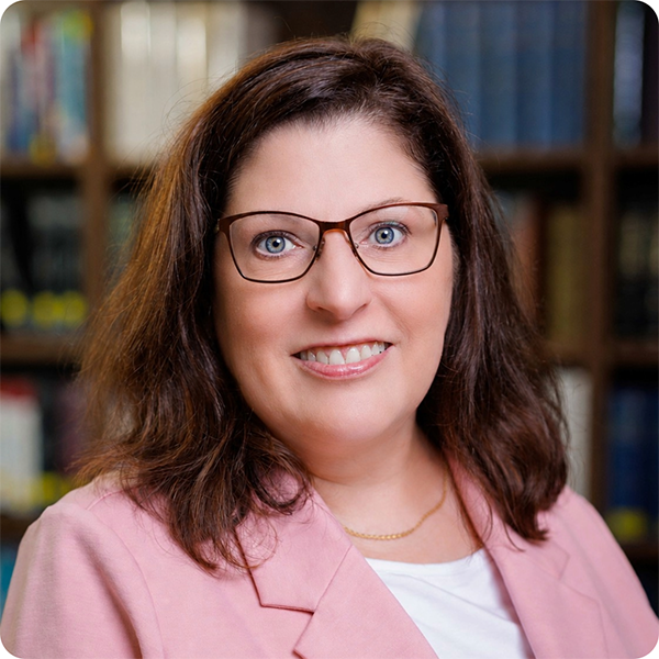 Marie Maney Headshot